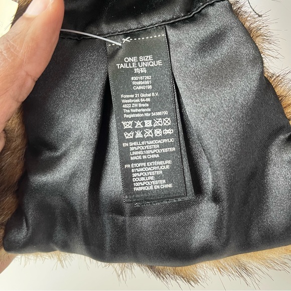 Fur Faux Scarf Elegant in Brown - Picture 6 of 10